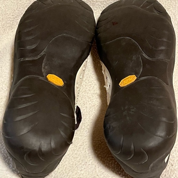 Just For Me Vibrant Leather Baseball Shoes Sz 40(9 Us) - Picture 9 of 10